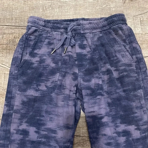 Athleta - Farallon Printed Drawstring Jogger - Size 6 - Tie Dye - Violet/Blue - Picture 4 of 10